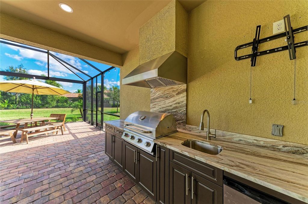 Image 42 of property listing at 6925 CHESTER TRAIL, Bradenton, FL 34202