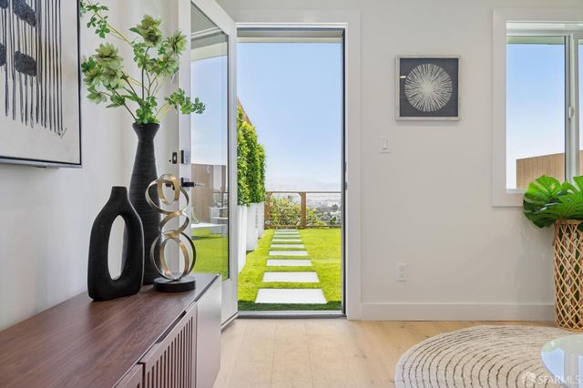 397 Mangels Avenue, San Francisco, CA 94127