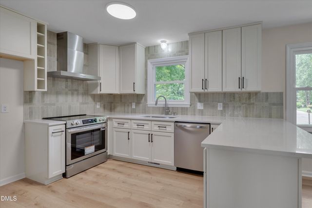 411 S Montreal Court, Cary, NC 27511