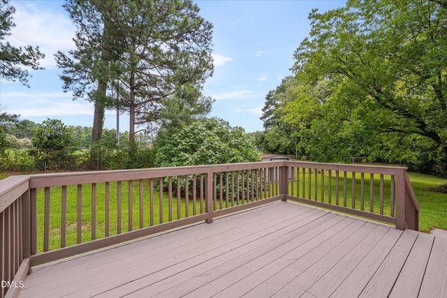 411 S Montreal Court, Cary, NC 27511