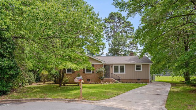 411 S Montreal Court, Cary, NC 27511