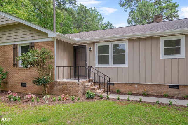 411 S Montreal Court, Cary, NC 27511