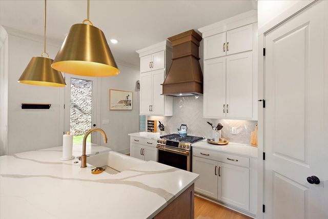 475 Marston Ave, Thompsons Station, TN 37179