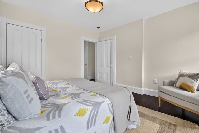 122 Winn St, Woburn, MA 01801