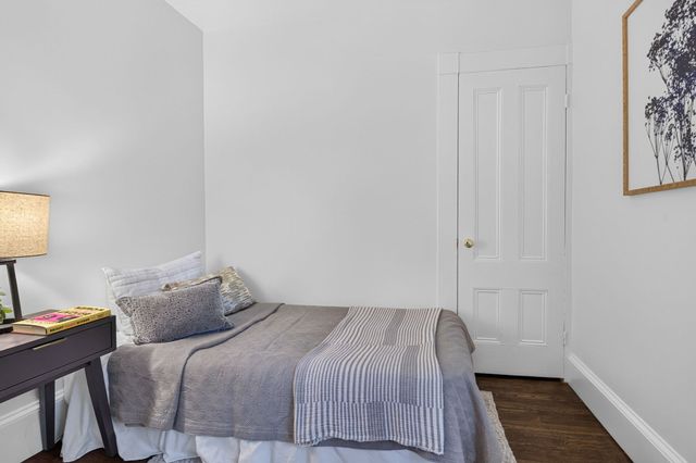 122 Winn St, Woburn, MA 01801
