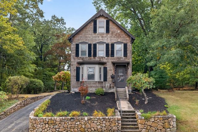 122 Winn St, Woburn, MA 01801