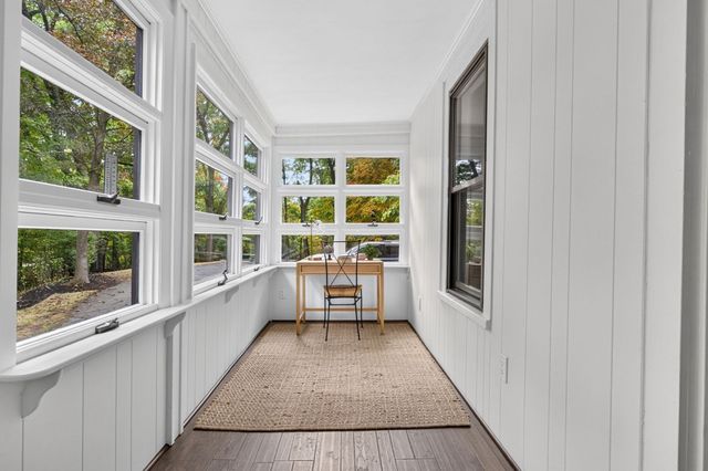 122 Winn St, Woburn, MA 01801