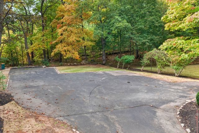 122 Winn St, Woburn, MA 01801