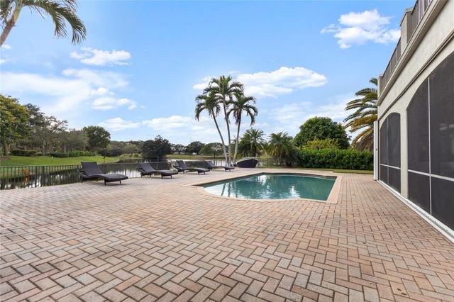 7256 NW 116th Lane, Parkland, FL 33076