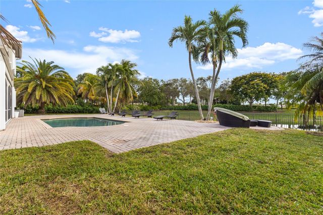 7256 NW 116th Lane, Parkland, FL 33076