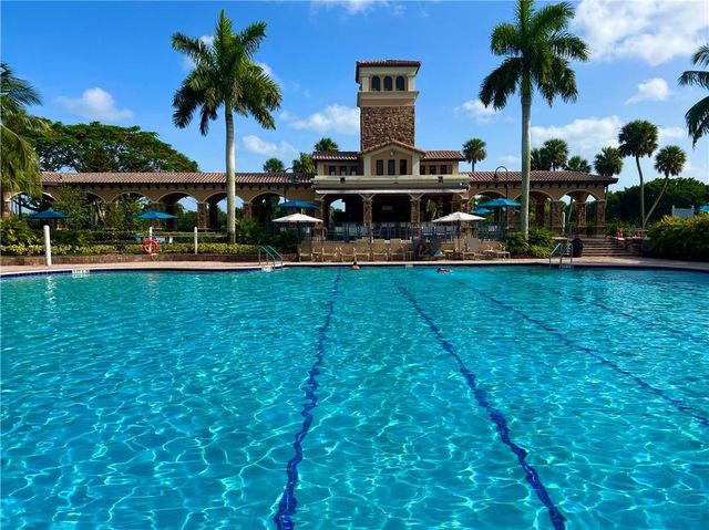 7256 NW 116th Lane, Parkland, FL 33076