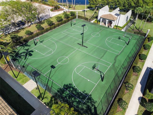 7256 NW 116th Lane, Parkland, FL 33076