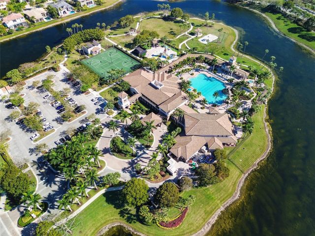 7256 NW 116th Lane, Parkland, FL 33076