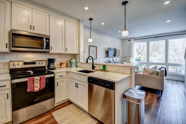 208 Gillis Street, Traverse City, MI 49684