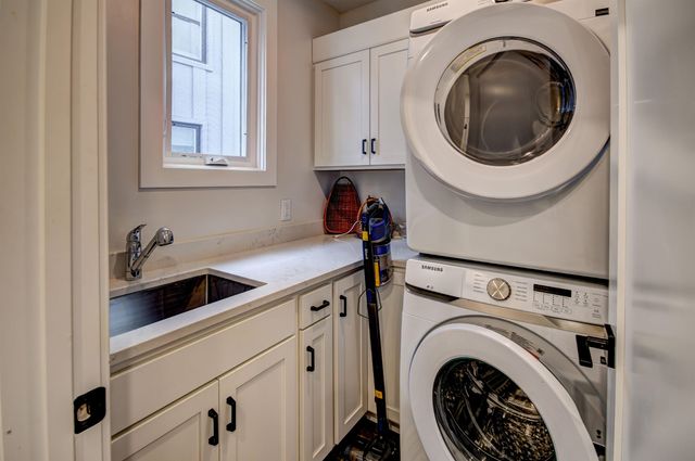 208 Gillis Street, Traverse City, MI 49684