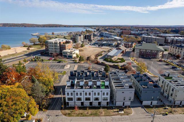 208 Gillis Street, Traverse City, MI 49684