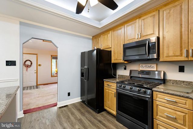 17 CAXTON DR, New Castle, DE 19720