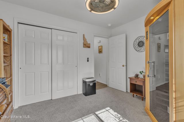 8057 N Vogt Rd, Hauser, ID 83854