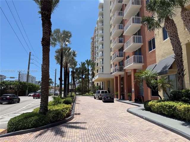 18800 NE 29th Avenue 405, Aventura, FL 33180