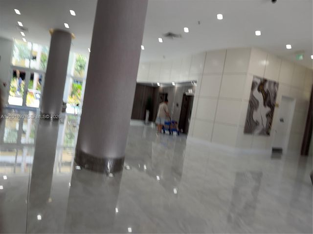 18800 NE 29th Avenue 405, Aventura, FL 33180
