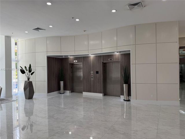 18800 NE 29th Avenue 405, Aventura, FL 33180