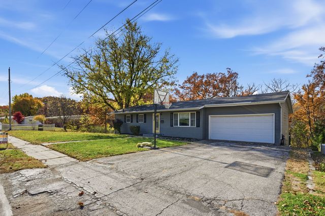 3900 28th Street, Rock Island, IL 61201