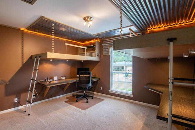 604 Hampshire St, Longview, TX 75605