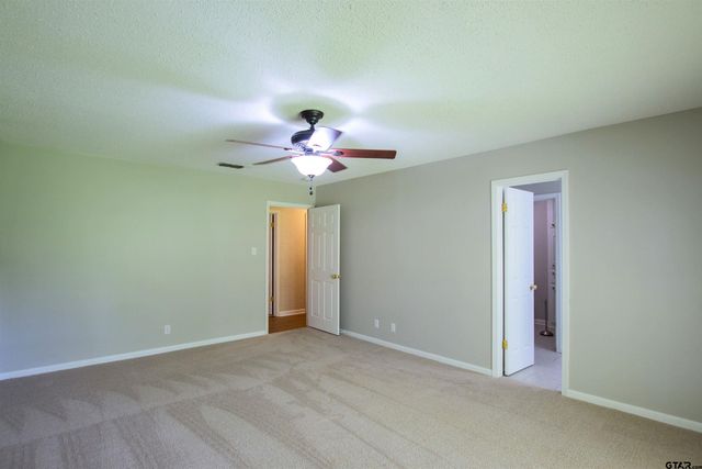 604 Hampshire St, Longview, TX 75605