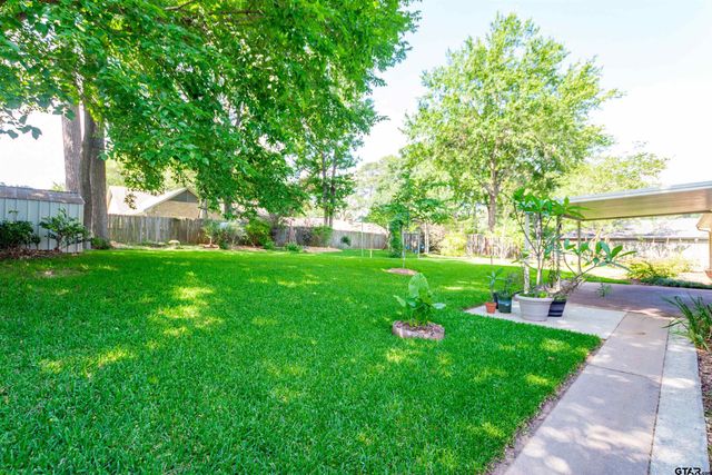 604 Hampshire St, Longview, TX 75605