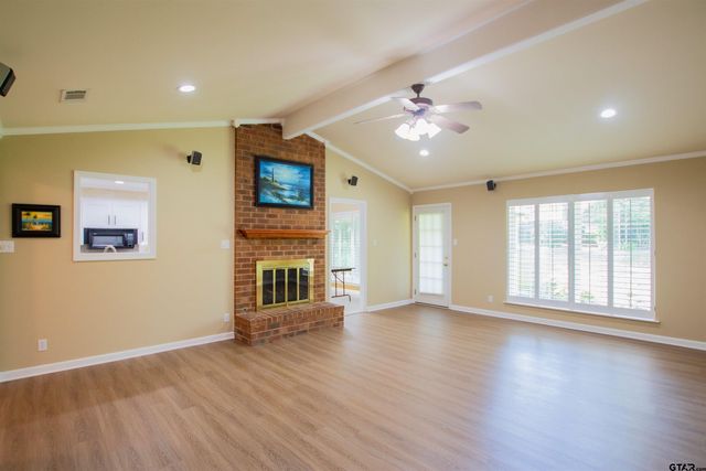 604 Hampshire St, Longview, TX 75605