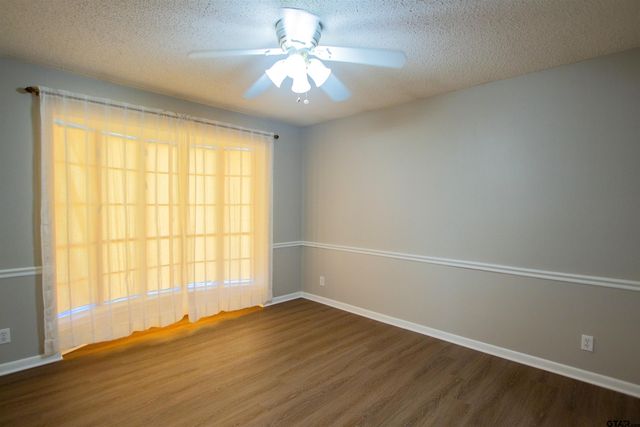 604 Hampshire St, Longview, TX 75605