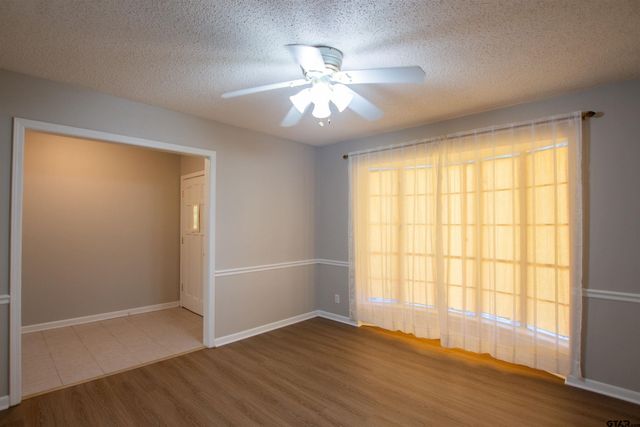 604 Hampshire St, Longview, TX 75605
