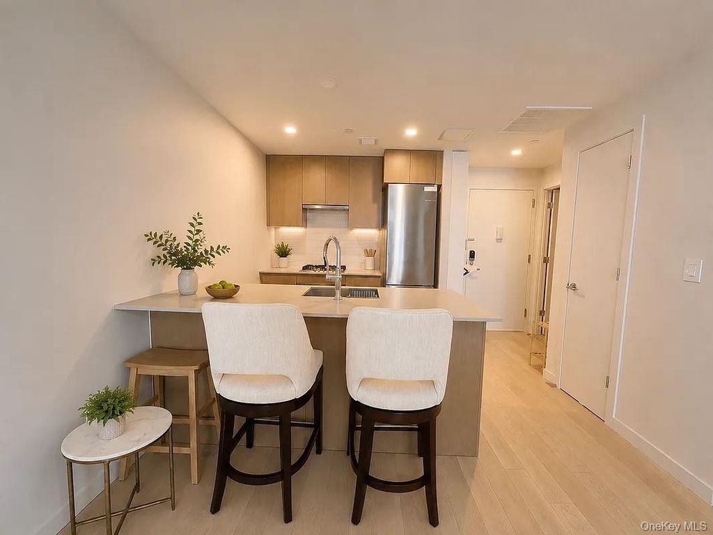 13102A 40th Road 20J, Flushing, NY 11354 — photo 4