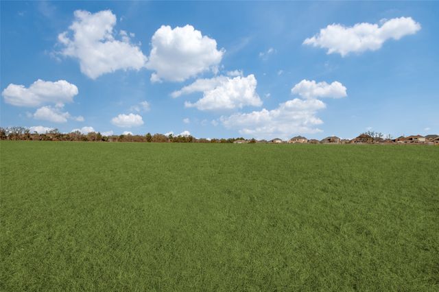 221 W Parkerville Road, Desoto, TX 75115