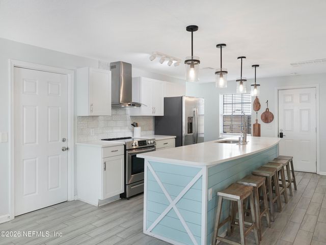 926 2ND Street S A, Jacksonville Beach, FL 32250