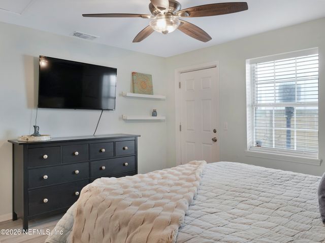 926 2ND Street S A, Jacksonville Beach, FL 32250