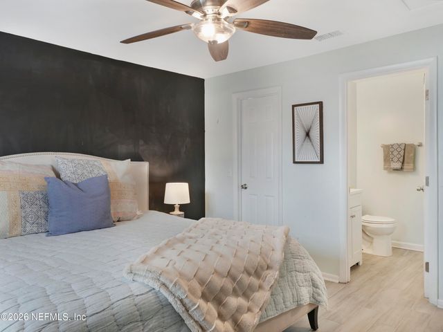 926 2ND Street S A, Jacksonville Beach, FL 32250