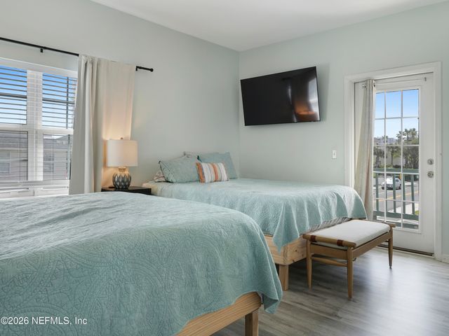 926 2ND Street S A, Jacksonville Beach, FL 32250