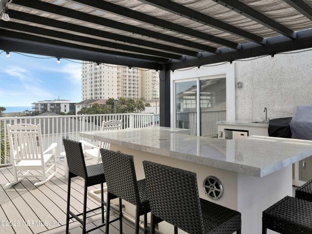 926 2ND Street S A, Jacksonville Beach, FL 32250