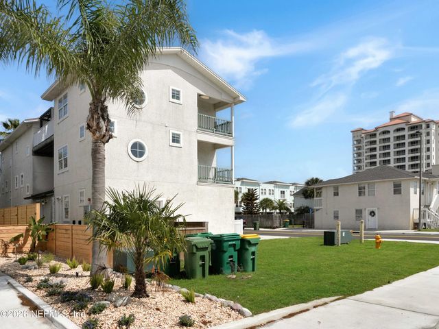 926 2ND Street S A, Jacksonville Beach, FL 32250