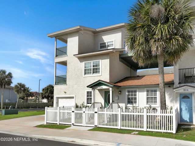 926 2ND Street S A, Jacksonville Beach, FL 32250