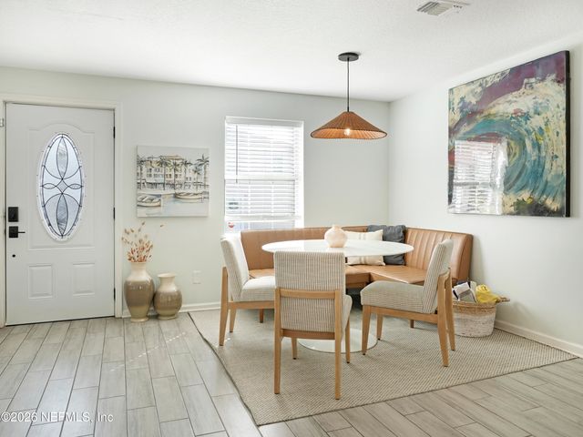 926 2ND Street S A, Jacksonville Beach, FL 32250