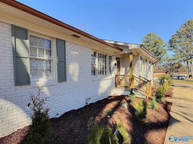 3406 Oakmont Avenue, Huntsville, AL 35810