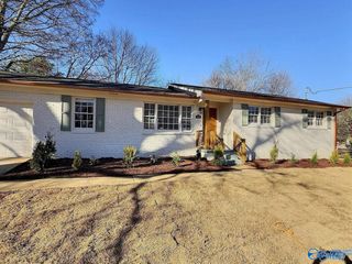 3406 Oakmont Avenue, Huntsville, AL 35810