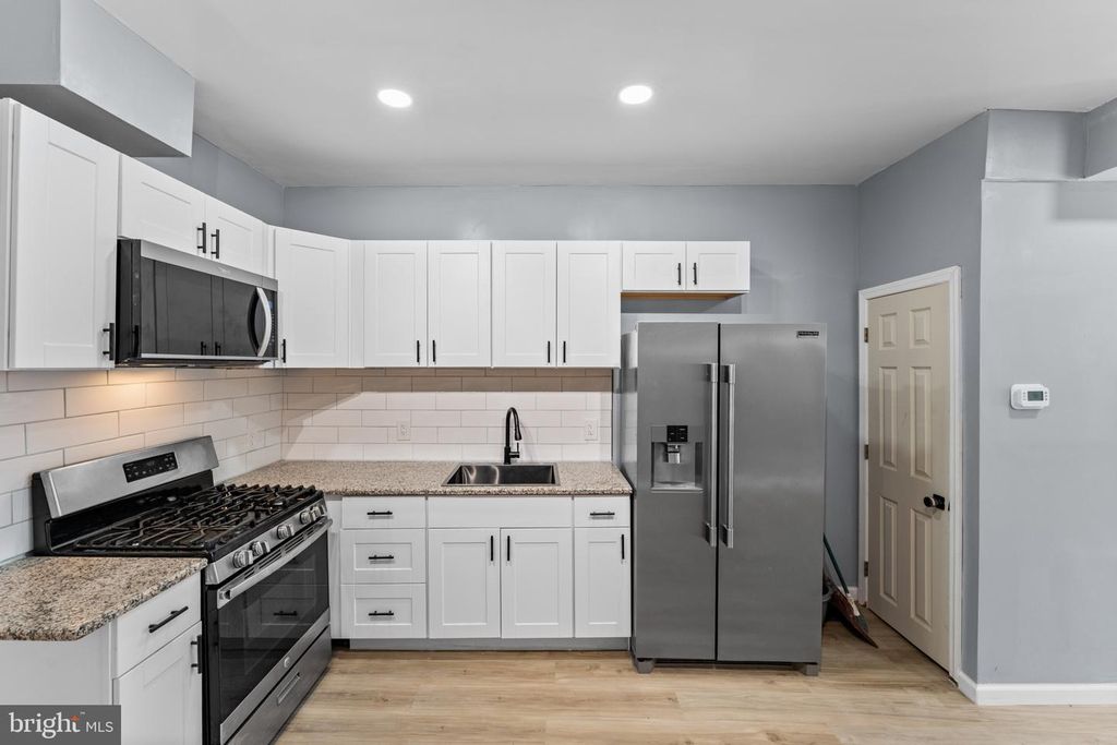 974 S 8TH ST, CAMDEN, NJ 08103 — photo 3