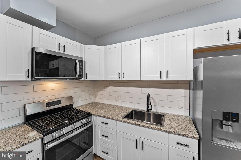 974 S 8TH ST, CAMDEN, NJ 08103 — photo 5