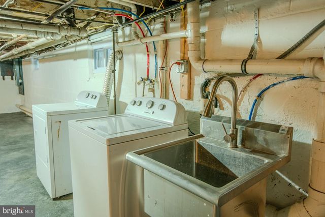 331 SLOAN AVE, Collingswood, NJ 08107