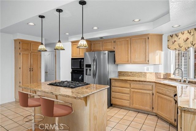 5575 Lakeview, La Verne, CA 91750