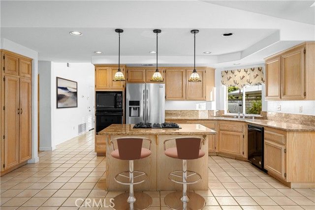 5575 Lakeview, La Verne, CA 91750