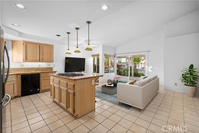 5575 Lakeview, La Verne, CA 91750